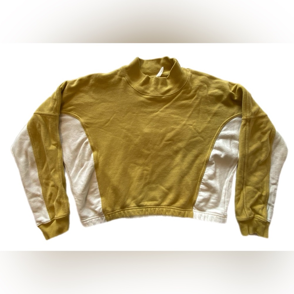 FP Movement Patched Up Pullover
Sweatshirt Honey Wheat Combo small - Picture 10 of 13